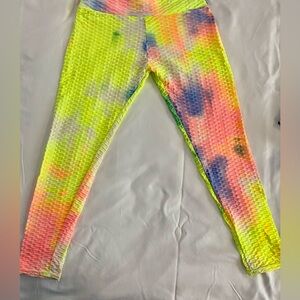 Colorful Tie-Dye Leggings with Scrunch detail